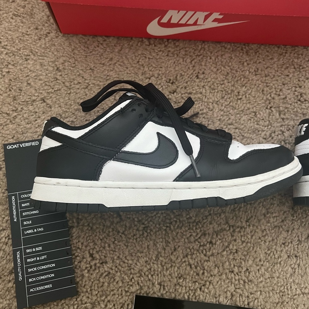 Nike dunks! - Picture 5 of 10